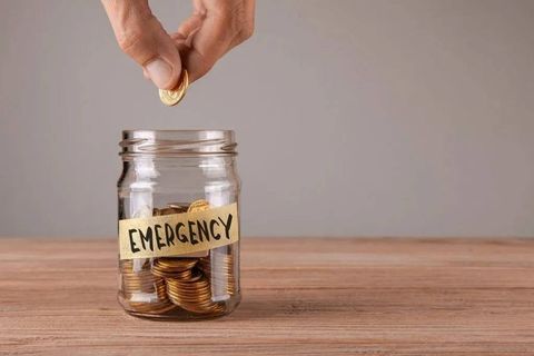 Emergency Funds: Understanding Business Funding Options and Cash Flow Solutions